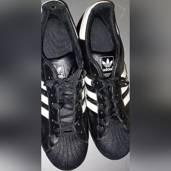 Adidas Men's size 16 old school shell toe shoes black with white stripes. - Picture 5 of 8